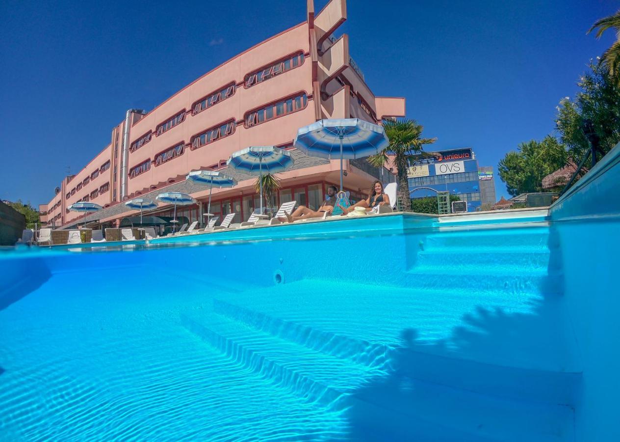 סילבי מרינה Onda Hotel מראה חיצוני תמונה