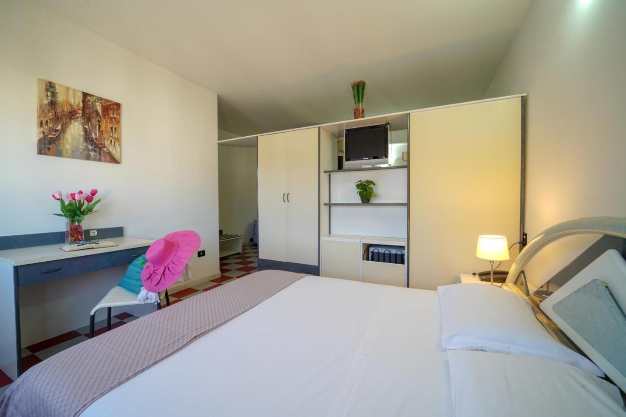 סילבי מרינה Onda Hotel מראה חיצוני תמונה